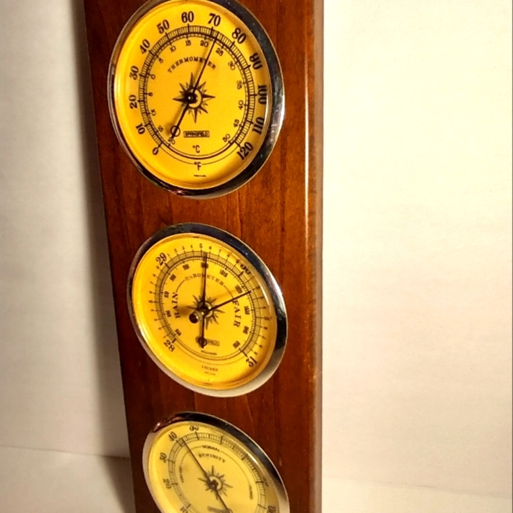 Vintage 1970s Weather Beromiter gage